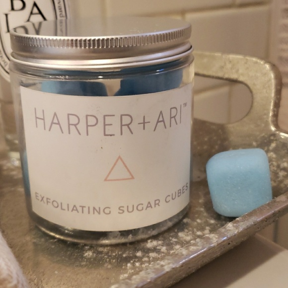 Harper + Ari Other - Harper + Ari Exfoliating Sugar Cubes Blue Raspbrry
